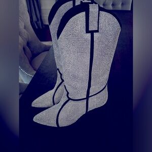 ELENA IACHI Cowboy Boot - never worn